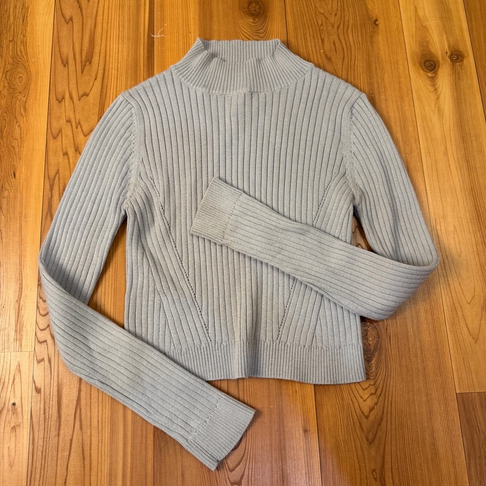 She & Sky Women’s Crop Sweater Gray Long Sleeve Mock Neck Stretchy Size Medium